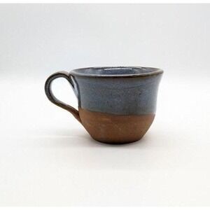 Hand Thrown Studio Art Pottery Mug Coffee Tea Stoneware‎ Signed Blue Glaze